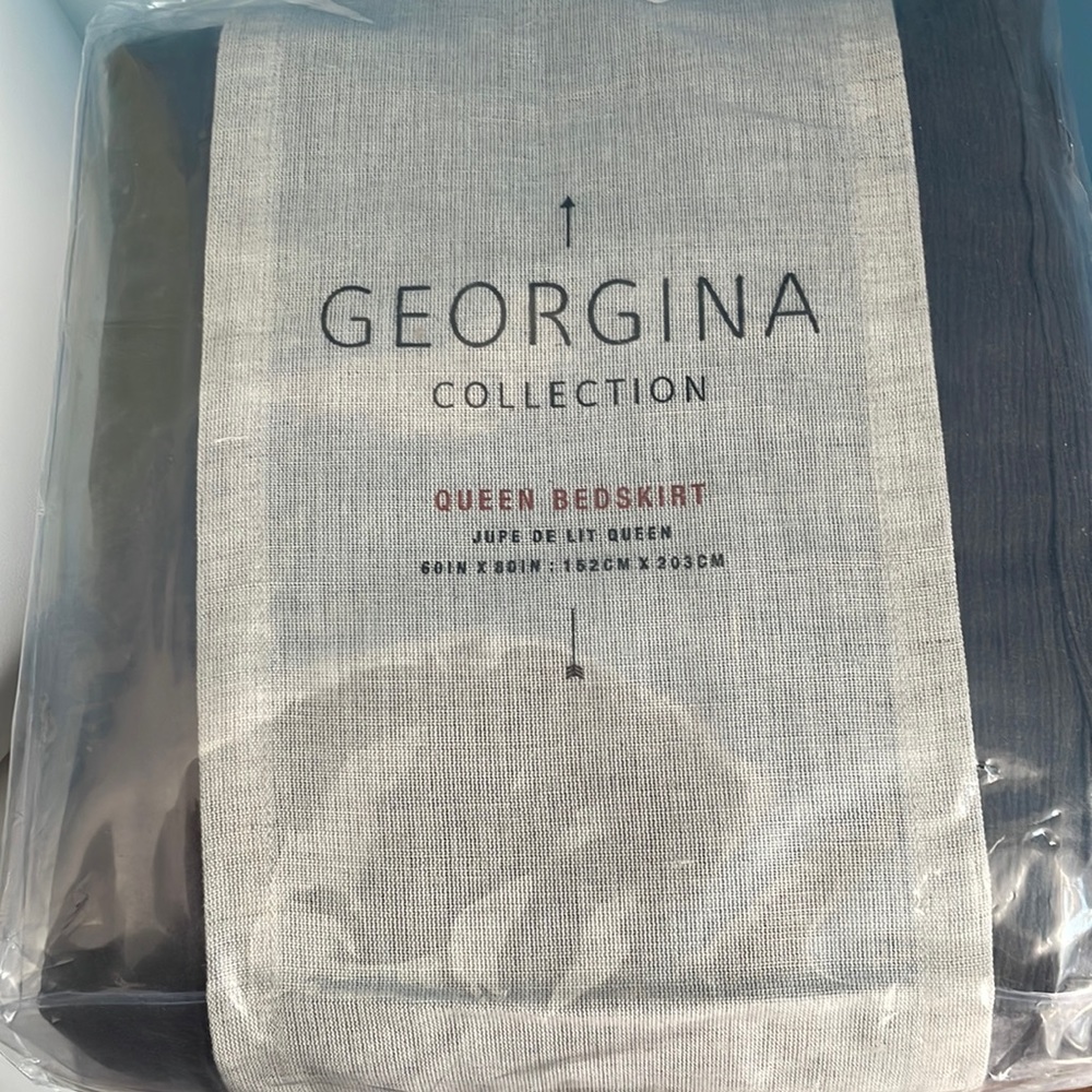 Anthropologie Georgina Queen Bedskirt